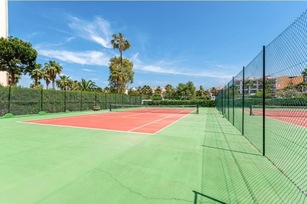 Beachfront Apartment Madrid 709 トロクス・コスタ エクステリア 写真