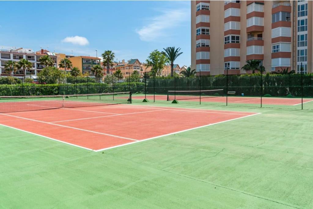 Beachfront Apartment Madrid 709 トロクス・コスタ エクステリア 写真